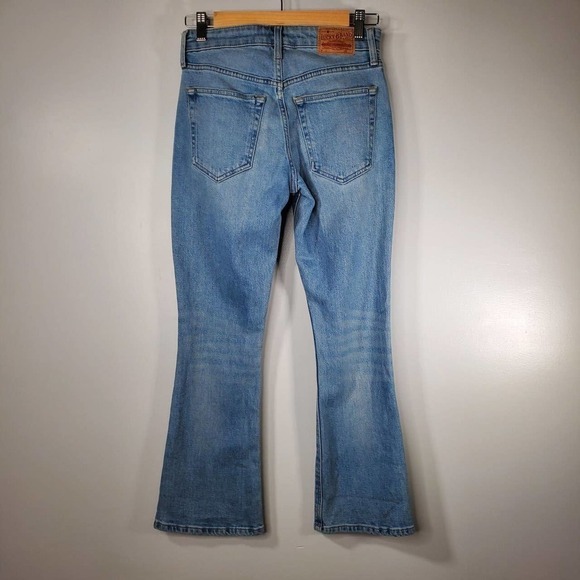 Lucky Brand Bridgette Cropped Flare Button Fly Jeans Light Wash Blue Size 00/24 - Picture 5 of 13